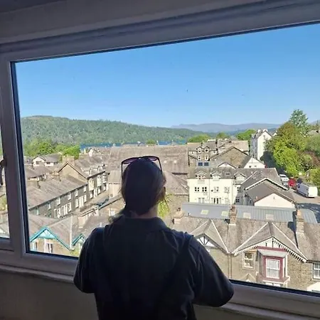 Townhouse - 6 Bed Hot Tub House