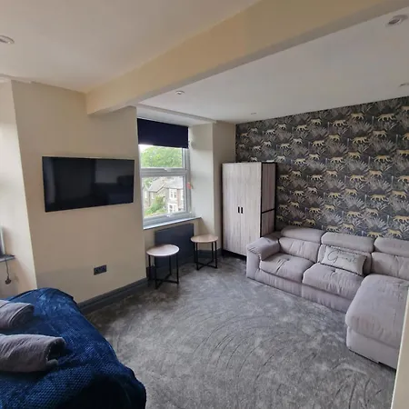 Townhouse - 6 Bed Hot Tub House Bowness-on-Windermere