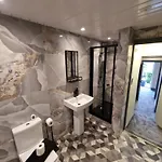 Feriehus Townhouse - 6 Bed Hot Tub House