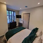 Townhouse - 6 Bed Hot Tub House Bowness-on-Windermere