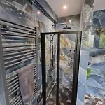 Townhouse - 6 Bed Hot Tub House Feriehus